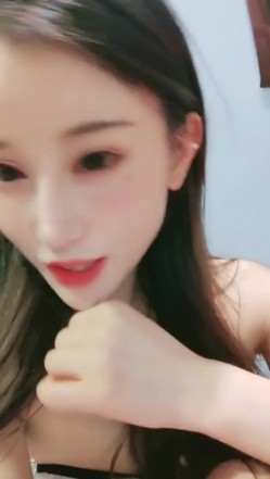 刚下海 很新鲜【170CM高挑空姐惊艳压轴出场】端庄美丽美女腼腆害羞性格超级温柔女神终于敢于大大方方地露逼了 截图3