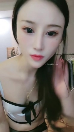 刚下海 很新鲜【170CM高挑空姐惊艳压轴出场】端庄美丽美女腼腆害羞性格超级温柔女神终于敢于大大方方地露逼了 截图5