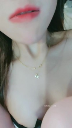 刚下海 很新鲜【170CM高挑空姐惊艳压轴出场】端庄美丽美女腼腆害羞性格超级温柔女神终于敢于大大方方地露逼了 截图11