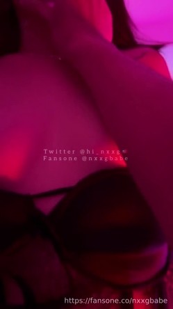 推特台湾超级网红N「nxxgbabe」FO订阅性爱私拍，36D巨乳身材，粉丝约啪实录，各种连续高潮无套中出 截图4