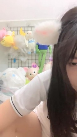 在校女大学生，【波波涩涩】，这个岁数看起来好小，含苞待放的小花骨朵，青涩，少女的逼无需多言，美爆了 截图10