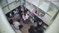 舞蹈班《监控破解》偷拍多位美女学员后台换衣服 截图9