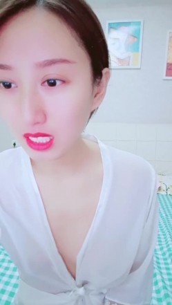 无毛良家深夜勾搭大哥激情啪啪，全程露脸大哥好急啊，掰开骚穴就舔69口交大鸡巴，多体位爆草抽插浪叫呻吟 截图1