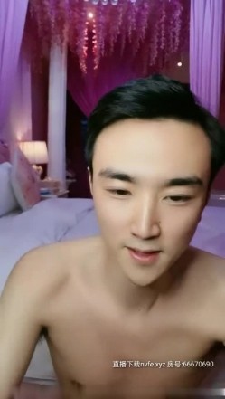 夜场妈咪性感美少妇约炮靠小姐吃饭的小白脸鸡头到情趣酒店开房啪啪 截图7
