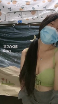 真实研究生，【贫穷的女学生】，教室上课坐后排自慰，宿舍无人塞跳蛋，把自己玩喷水了，三点全露 截图3