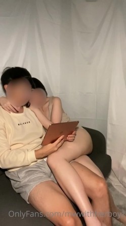 极品性瘾夫妇【mwwithherboyz】订阅，白皙苗条少女气息爆棚，各种无套性爱捣白浆 截图2