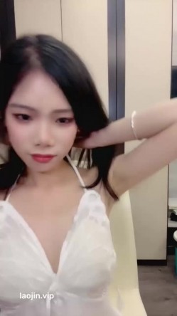 高级名媛，明星颜值，【甜甜大王】，颜值高很少见的极品，奶子又白又大又粉，真是美的享受！ 截图15