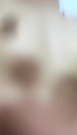 带着口罩还不错的长发新人美眉浴室全裸自慰秀特写BB呻吟诱惑不要错过 截图16