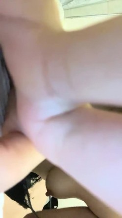 新人下海！逆天颜值，【五花肉】，清秀四川小美女，年轻脸蛋全是胶原蛋白，毛茸茸少女逼 截图7