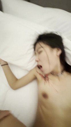大长腿御姐激情露脸啪啪被乱干真是骚货一个 截图7