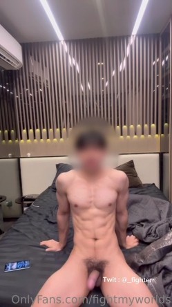 健身肌肉猛男【fighterr】推特福利，巨根疯狂打桩机，约炮各种小姐姐，用大肉棒征服她们 截图4