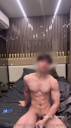 健身肌肉猛男【fighterr】推特福利，巨根疯狂打桩机，约炮各种小姐姐，用大肉棒征服她们 截图15