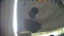 酒店偷拍 学生情侣妹子满心期待男友激烈的碰撞废才男友只知道玩游戏性能力让她大失所望 截图15