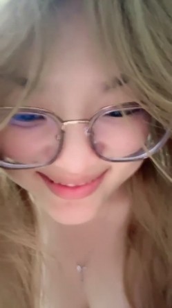 大屁股校花！一看就好想干啊 【19岁的小王】自慰 水狂喷 截图6