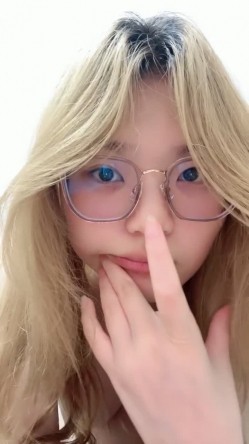 大屁股校花！一看就好想干啊 【19岁的小王】自慰 水狂喷 截图11