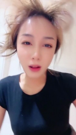 【老师你水好多】英语老师调戏正在玩游戏的补课学生，吃鸡被干 截图6