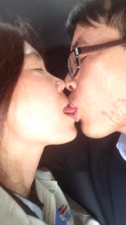 付费私密良家换妻交流群内部狼友分享视图  邀请年轻单男干成熟姐姐太疯狂了 截图13
