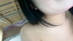 【真实反差大学生】，土豪高价定制，新人下海，童颜巨乳【甜甜甜甜酱】38D大奶超迷人，宿舍疯狂扣屄 截图3