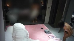 渣男探花 -爆操日本留学生享受跪式服务为国争光，最后受不了了 截图1