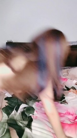 黑丝轻熟女，露脸深喉口交技术精湛，无套后入大屁股换姿势女上位啪啪做爱传教士内射 截图12