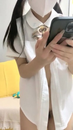 明星颜值，顶级女神下海！【小羊炖土豆】，啤酒瓶插穴，有这张脸还不够，真能豁得出去，刺激 截图5