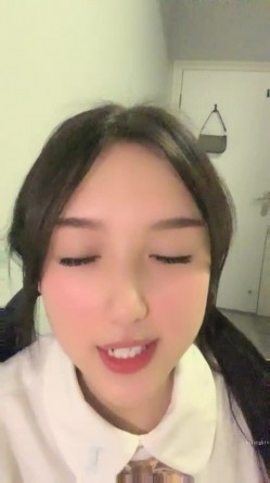 明星颜值，顶级女神下海！【小羊炖土豆】，啤酒瓶插穴，有这张脸还不够，真能豁得出去，刺激 截图10