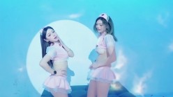 stripchat国产高颜女团【Luckygirl】女女揉奶亲吻裸舞,好身材大长腿，人靓奶圆 截图2