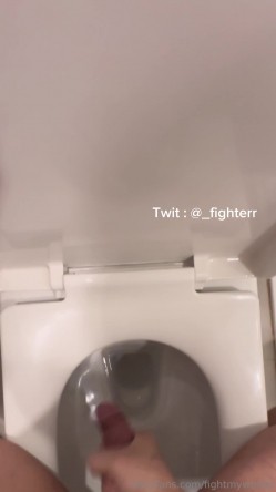 健身肌肉猛男【fighterr】推特福利，巨根疯狂打桩机，约炮各种小姐姐，用大肉棒征服她们 截图6