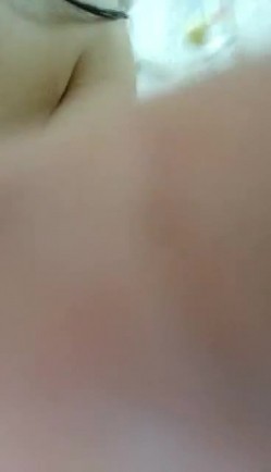 淫荡老妈子，肉棒自慰，啤酒灌逼，浴室大战，内射 10V合集！ 截图7