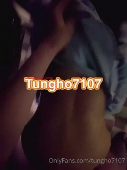 万人追随超级约炮大神【托尼】订阅~只约极品网红模特又肏又调教 截图9