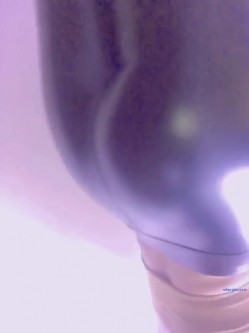 穷人女神富人母狗，颜值气质天花板奶茶【你的阿莓】土豪定制，自抠放尿大姨妈洗澡各种展示极度反差 截图2