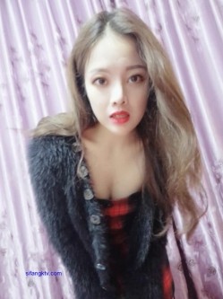 举牌圈 反差露脸美女应大神【一少】定制，七位青春美少女淫荡私拍 截图1