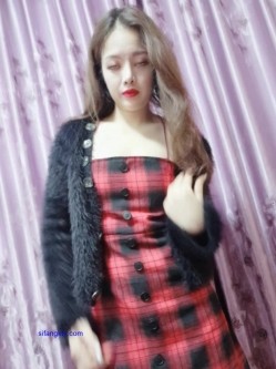 举牌圈 反差露脸美女应大神【一少】定制，七位青春美少女淫荡私拍 截图2