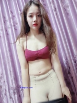 举牌圈 反差露脸美女应大神【一少】定制，七位青春美少女淫荡私拍 截图7