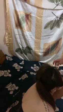 一起来调教骚母狗，黑丝情趣诱惑，淫声荡语小皮鞭，口交大鸡巴舔脚舔菊花，揉骚奶子爆草抽插，精彩不要错过 截图14