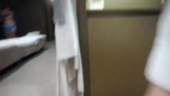 最新流出大神潜入洗浴会所偷拍 几个附近高校组团来洗浴的学妹浴池戏水 截图7