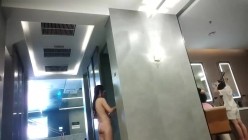 最新流出大神潜入洗浴会所偷拍 几个附近高校组团来洗浴的学妹浴池戏水 截图11