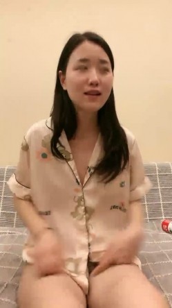 江苏传媒学院，大三学生妹，【一朵喇叭花】，大长腿，清纯校园风，让男友操到逼红肿，此等尤物必看 截图3