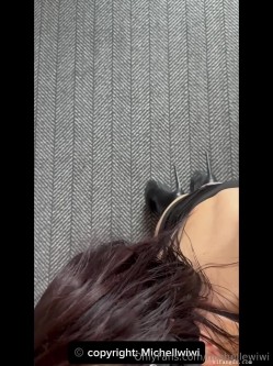 现居温哥华的国内BBC超强媚黑母狗【michellewiwi】百合多P酷爱黑驴屌 截图12