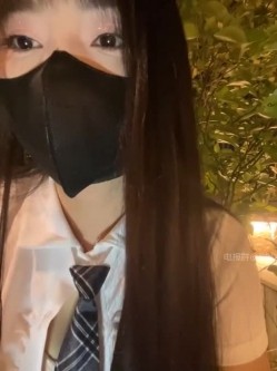 反差黑丝骚学姐【Asia-Lynn】户外公共场所~厕所饭店各种发骚~喷水抽搐 截图4
