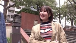 HMN-448 専属決定！ねぇ...今日、ホテル泊まらない？ 彼女がいるって知ってるくせにお姉ちゃんの親友の先輩から囁きデートでラブホテルに誘われ、 彼女は困惑するボクにキスで迫って朝が来るまでひたすら中出しし続けた。 藤森里穂 截图1