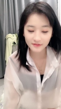校花来了！好漂亮好甜美，清纯反差小姐姐【云妹妹】自慰！一字马！好想进入她 截图4