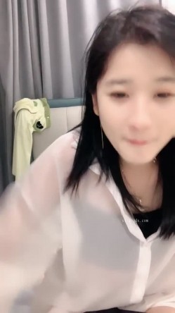 校花来了！好漂亮好甜美，清纯反差小姐姐【云妹妹】自慰！一字马！好想进入她 截图8