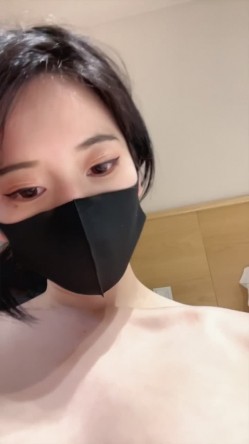 极品尤物推荐【车模莓莓】完美身材高跟大长腿道具自慰大屌狂插 截图15