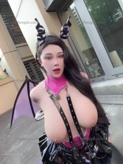 巨乳肥臀女神【芷仪g宝】自慰啪啪露出,H罩杯顶级豪乳 截图9