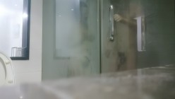 歌厅探花陈先生_唱完歌酒店约丰满公主妹，穿上黑丝超近距离特写啪啪 截图7