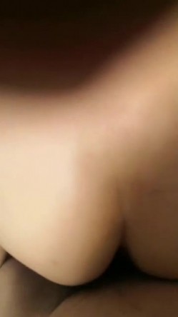 和巨乳老舅妈的性爱体验，刺激、滑熘的身体 ️没想到舅妈的小穴如此紧，让舅妈撒下娇 还害羞，18V合集流出！ 截图5
