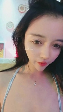 【高端奢华 ️顶级空姐】超美商务模特『小一一』极品女神重磅回归 又骚又御《此女只应天上有 人间谁配操一回》 截图3