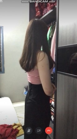 首发网络招聘 模特视频面试被泄露流出杨X琳360度裸露特写，附生活照 截图16