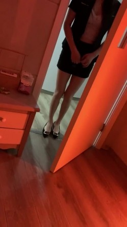 逛会所选妃，猜猜我选了谁？ 大长腿 ，OL ，推油 ，技师，胸小了点，但挺有味道！ 截图1